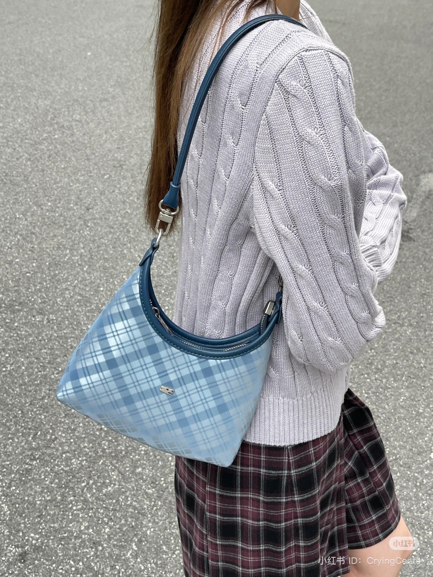 [cn | pre-order] crying center plaid hobo bag