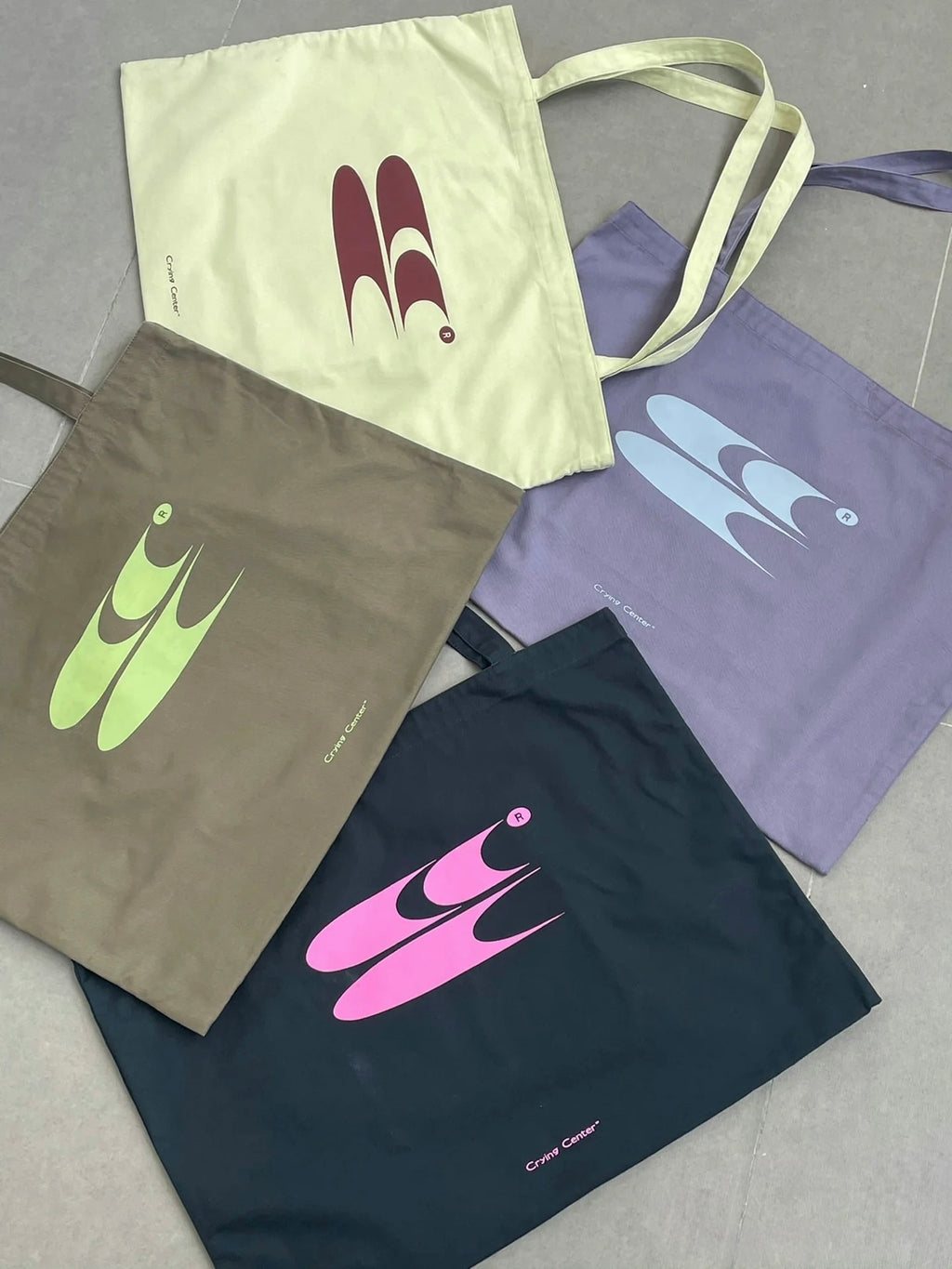 [cn | pre-order] crying center large logo tote bag