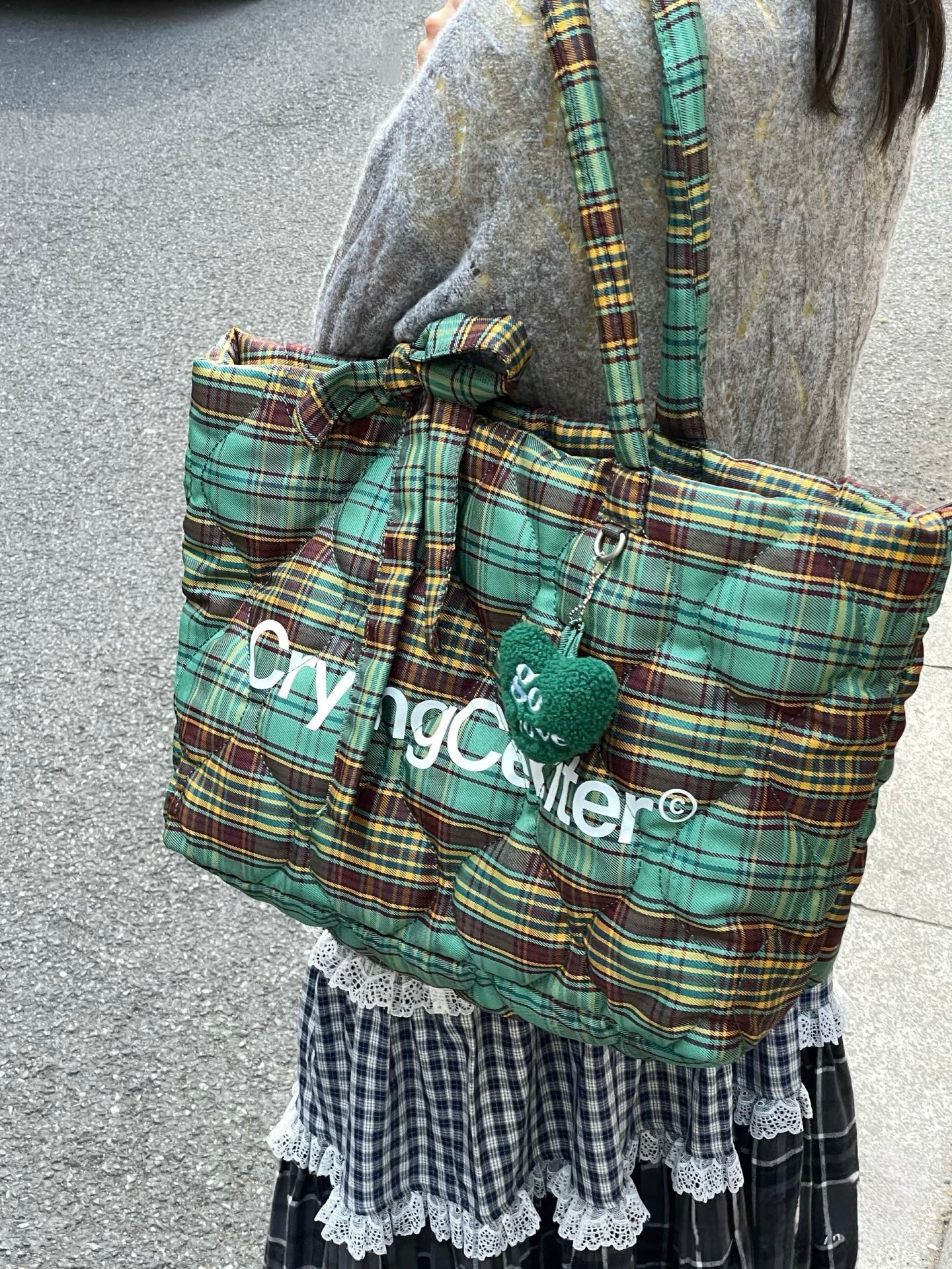 [cn | pre-order] crying center retro plaid puff crossbody tote bag
